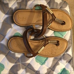 New never worn tan sandals